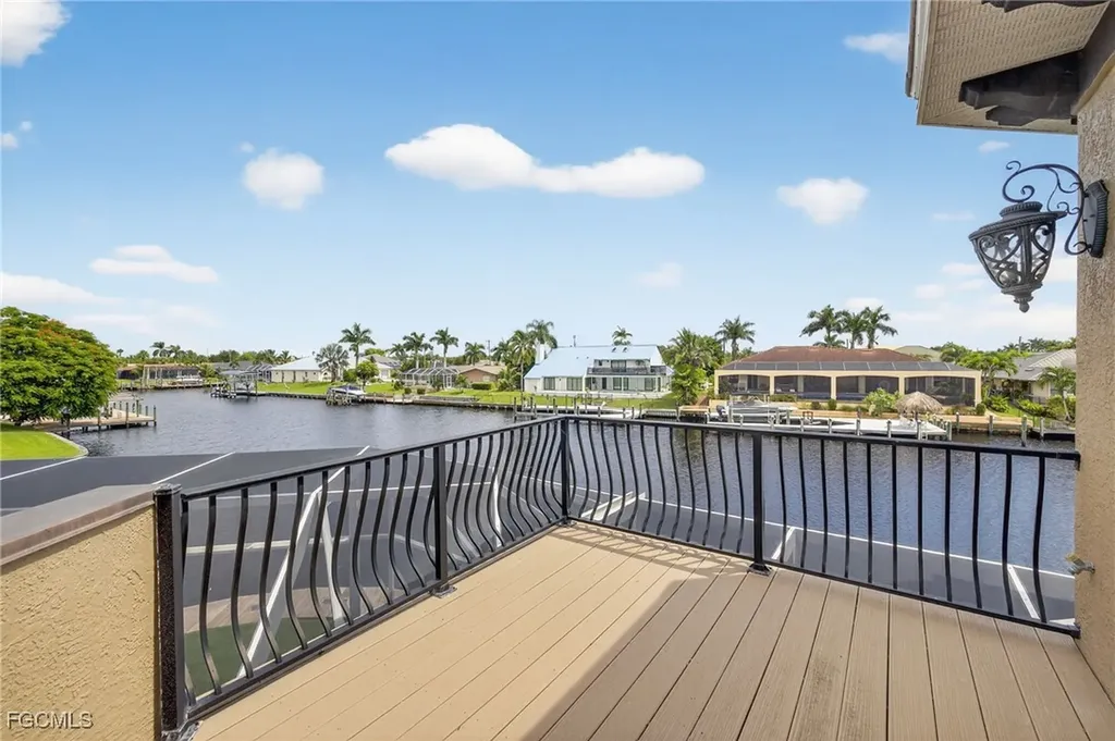 2123 SE 25th Lane Cape Coral FL 33904