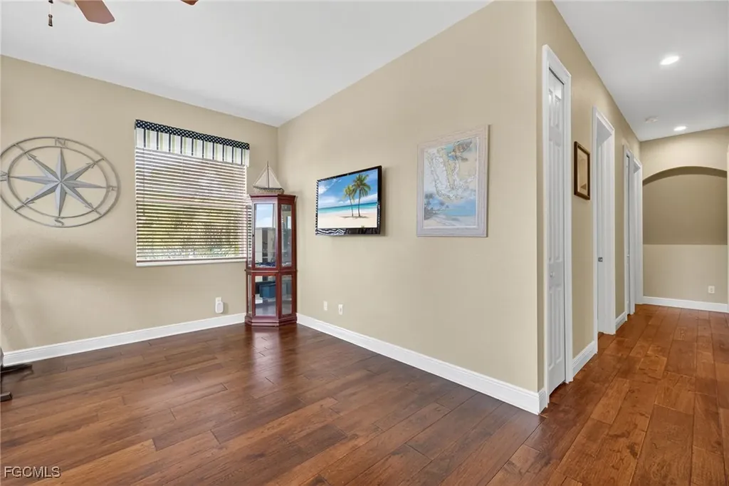 2123 SE 25th Lane Cape Coral FL 33904