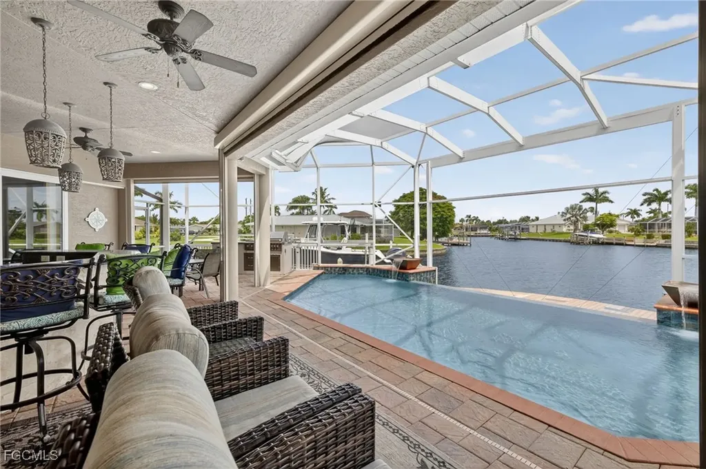 2123 SE 25th Lane Cape Coral FL 33904