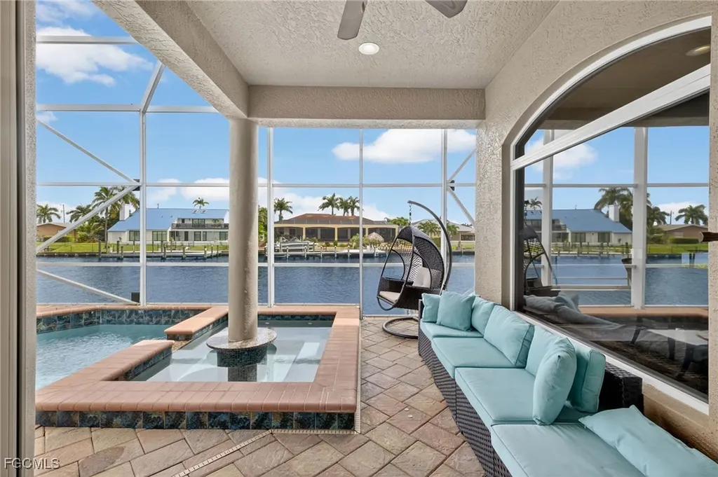 2123 SE 25th Lane Cape Coral FL 33904