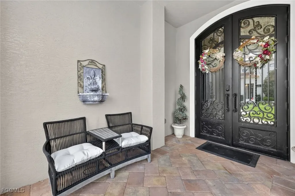 2123 SE 25th Lane Cape Coral FL 33904