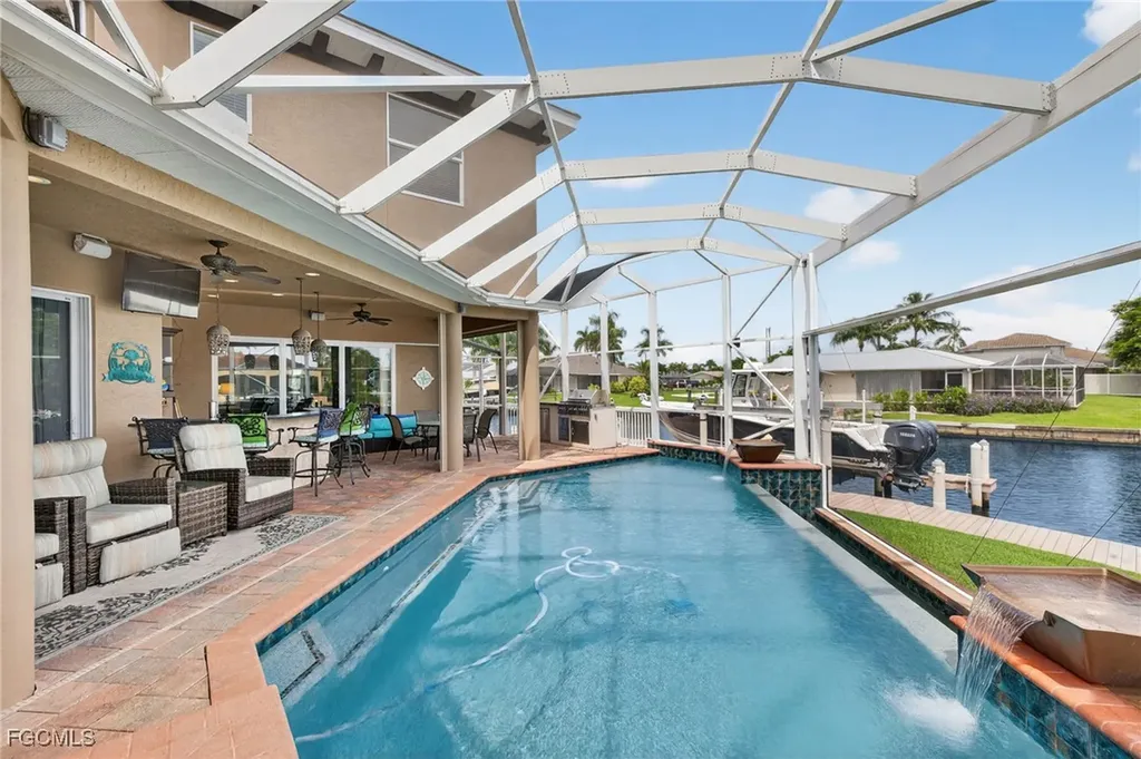 2123 SE 25th Lane Cape Coral FL 33904