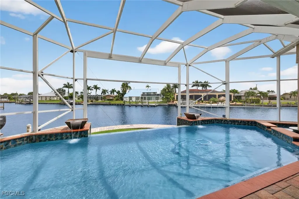2123 SE 25th Lane Cape Coral FL 33904