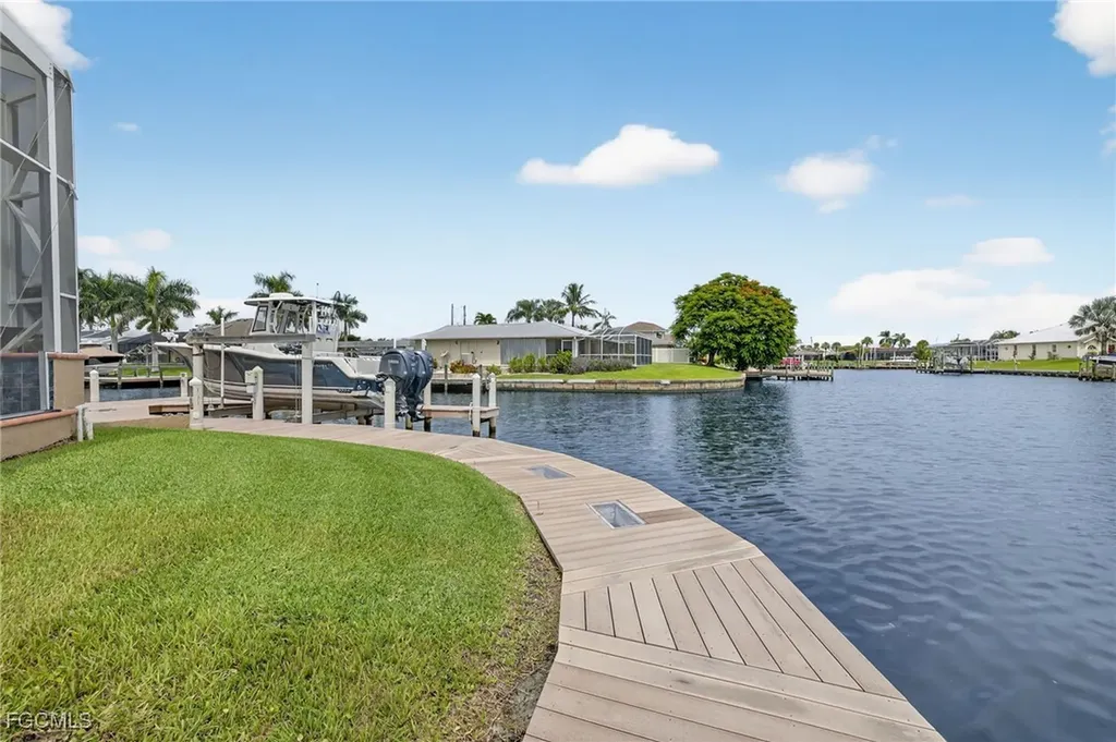 2123 SE 25th Lane Cape Coral FL 33904