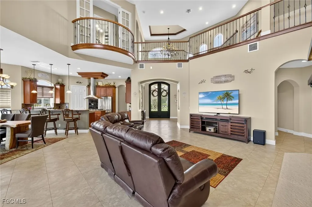 2123 SE 25th Lane Cape Coral FL 33904