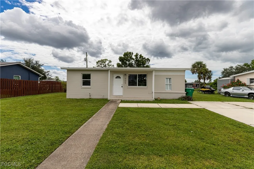 21043 Bersell Avenue Port Charlotte FL 33952