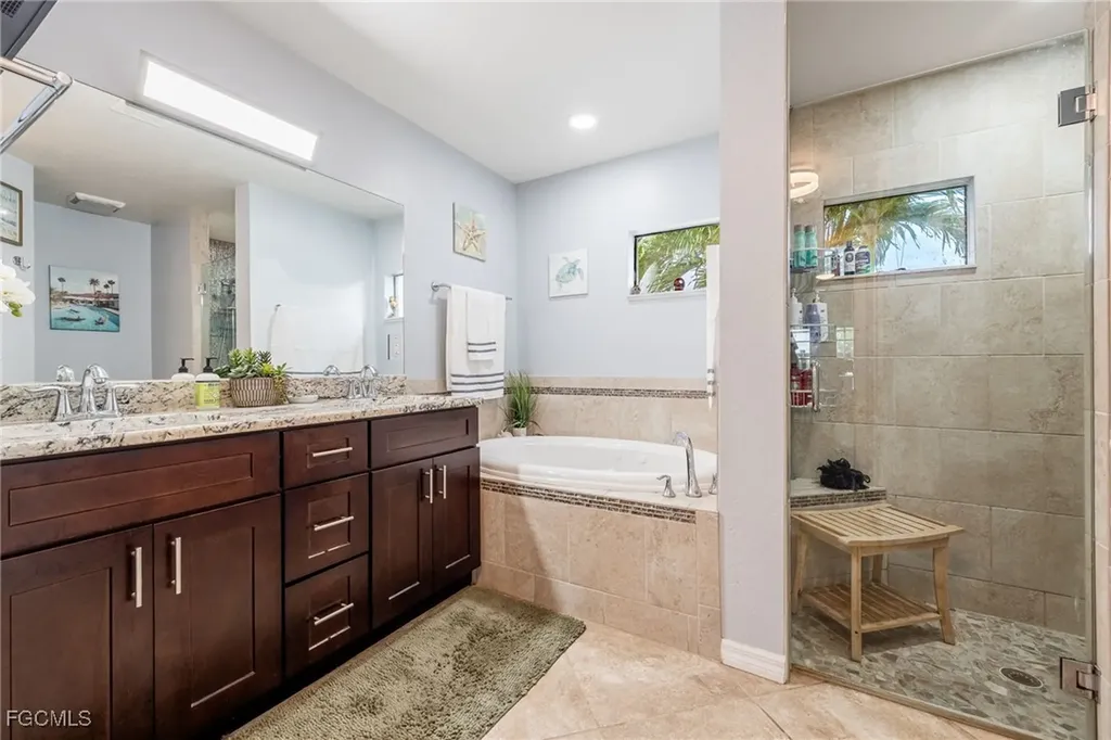 1313 SW 8th Court Cape Coral FL 33991