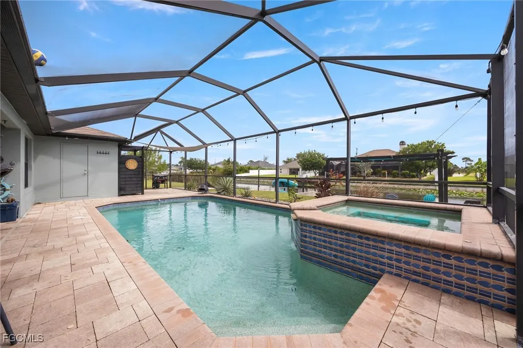 1313 SW 8th Court Cape Coral FL 33991