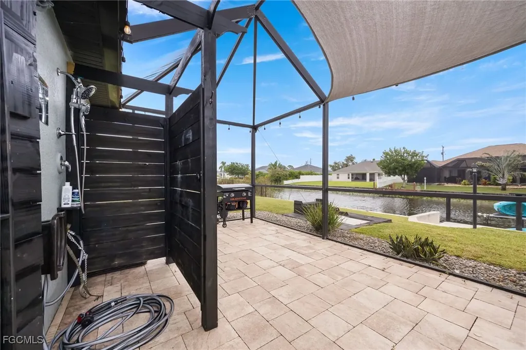 1313 SW 8th Court Cape Coral FL 33991