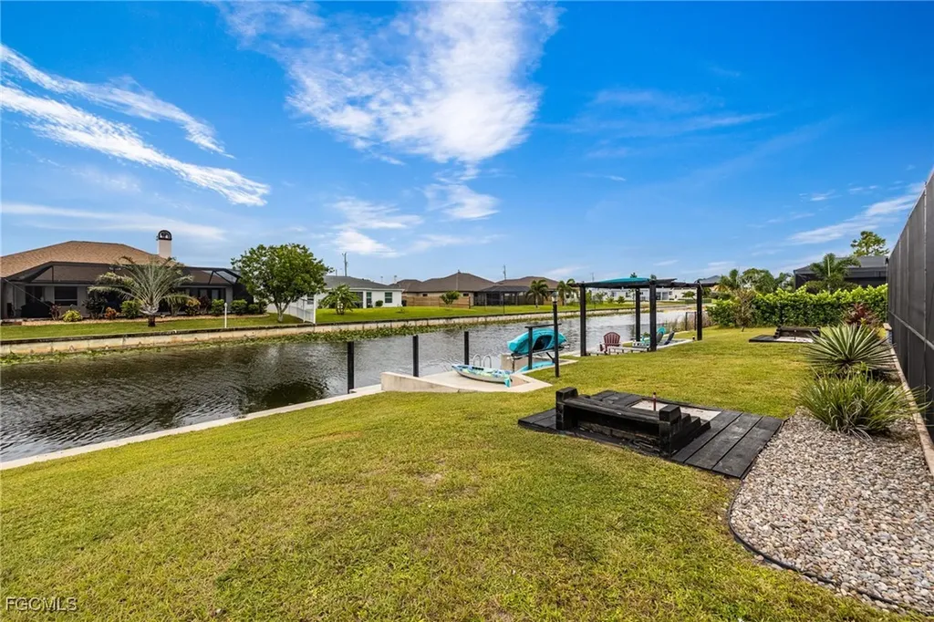 1313 SW 8th Court Cape Coral FL 33991