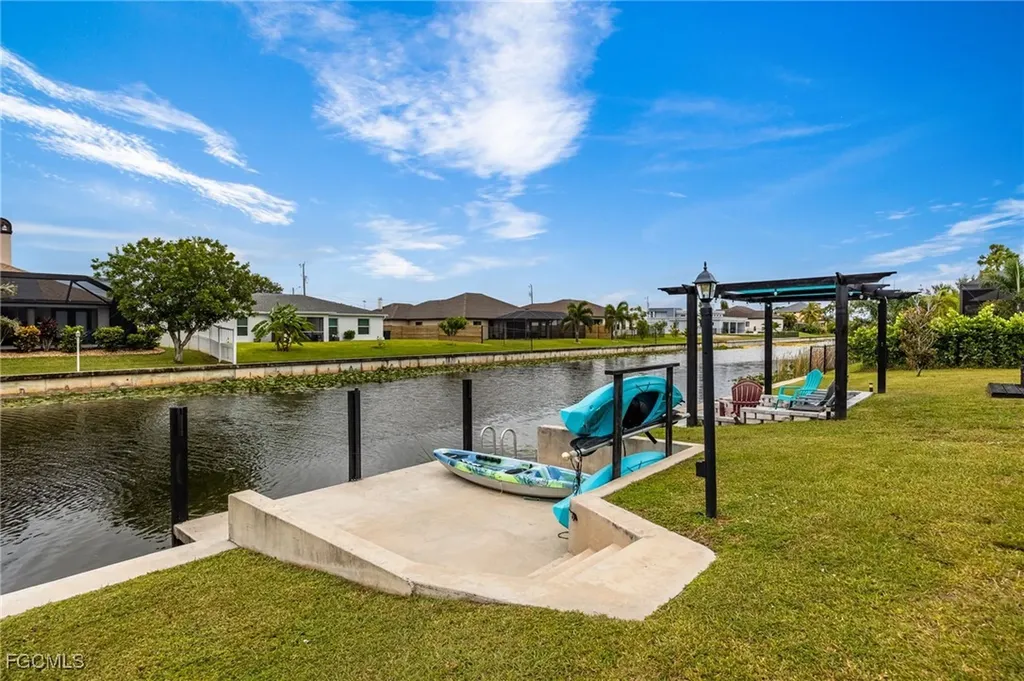 1313 SW 8th Court Cape Coral FL 33991