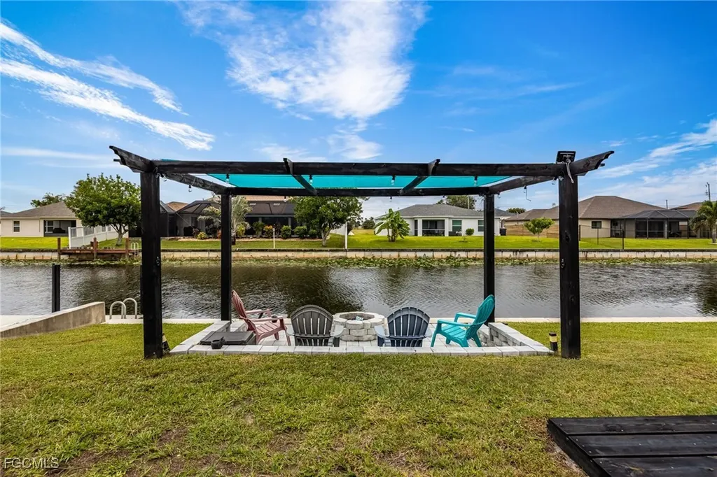 1313 SW 8th Court Cape Coral FL 33991