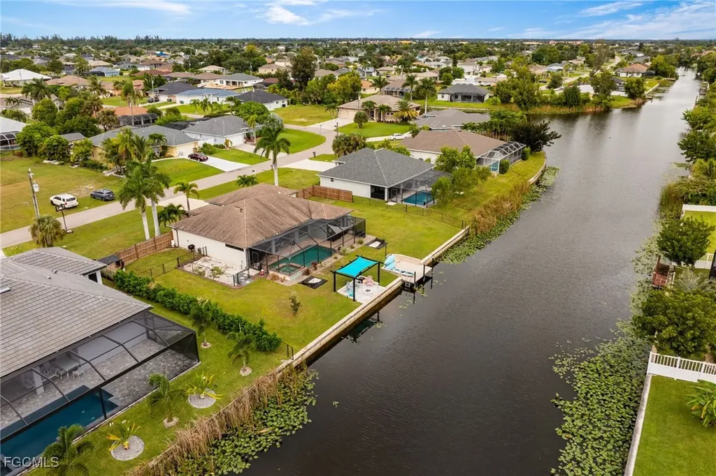 1313 SW 8th Court Cape Coral FL 33991