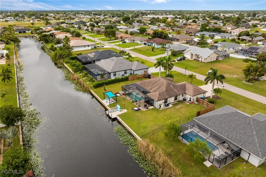 1313 SW 8th Court Cape Coral FL 33991