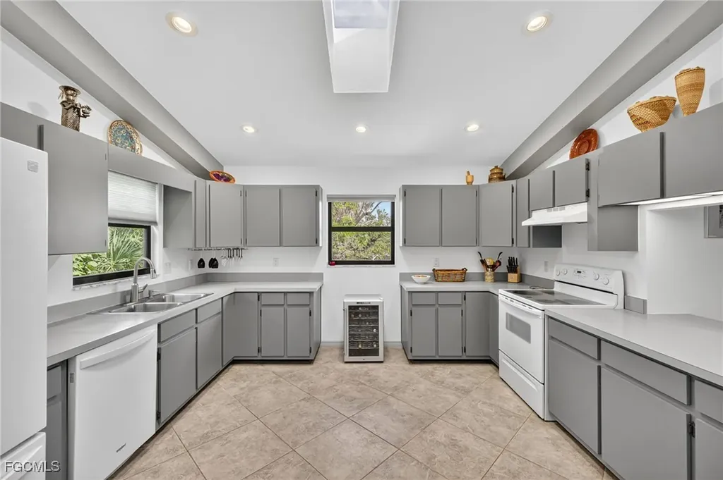 1714 Atlanta Plaza Drive Sanibel FL 33957