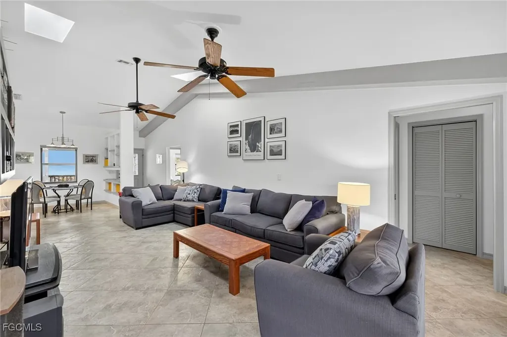 1714 Atlanta Plaza Drive Sanibel FL 33957