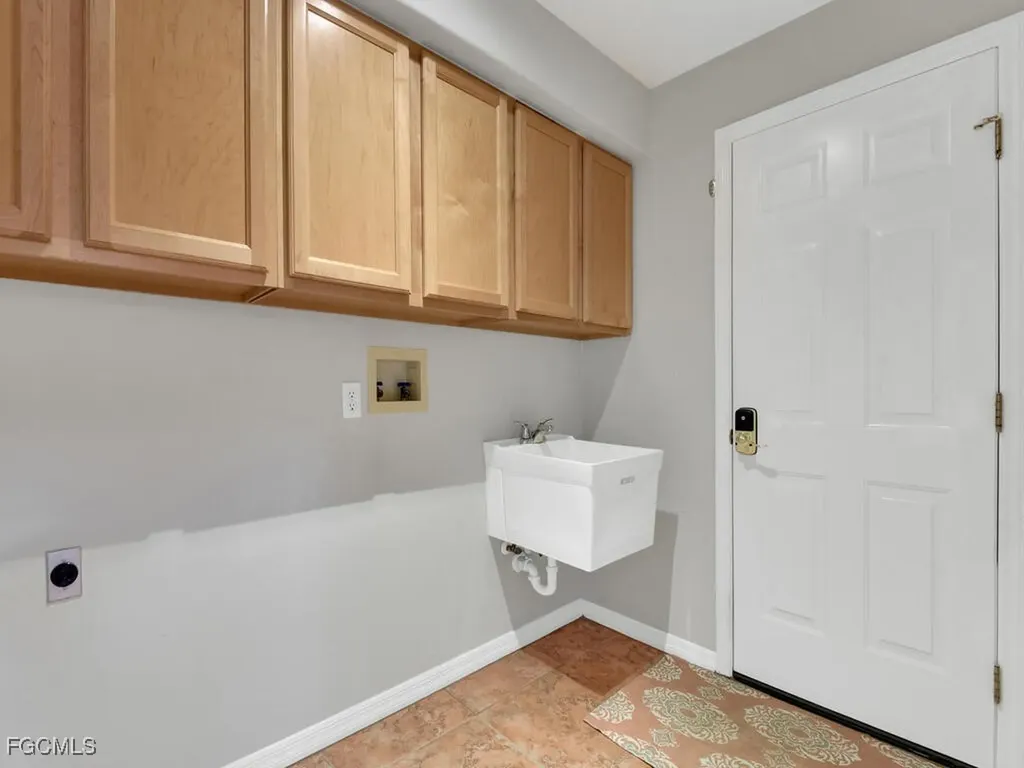 11771 Pinewood Lakes Drive Fort Myers FL 33913