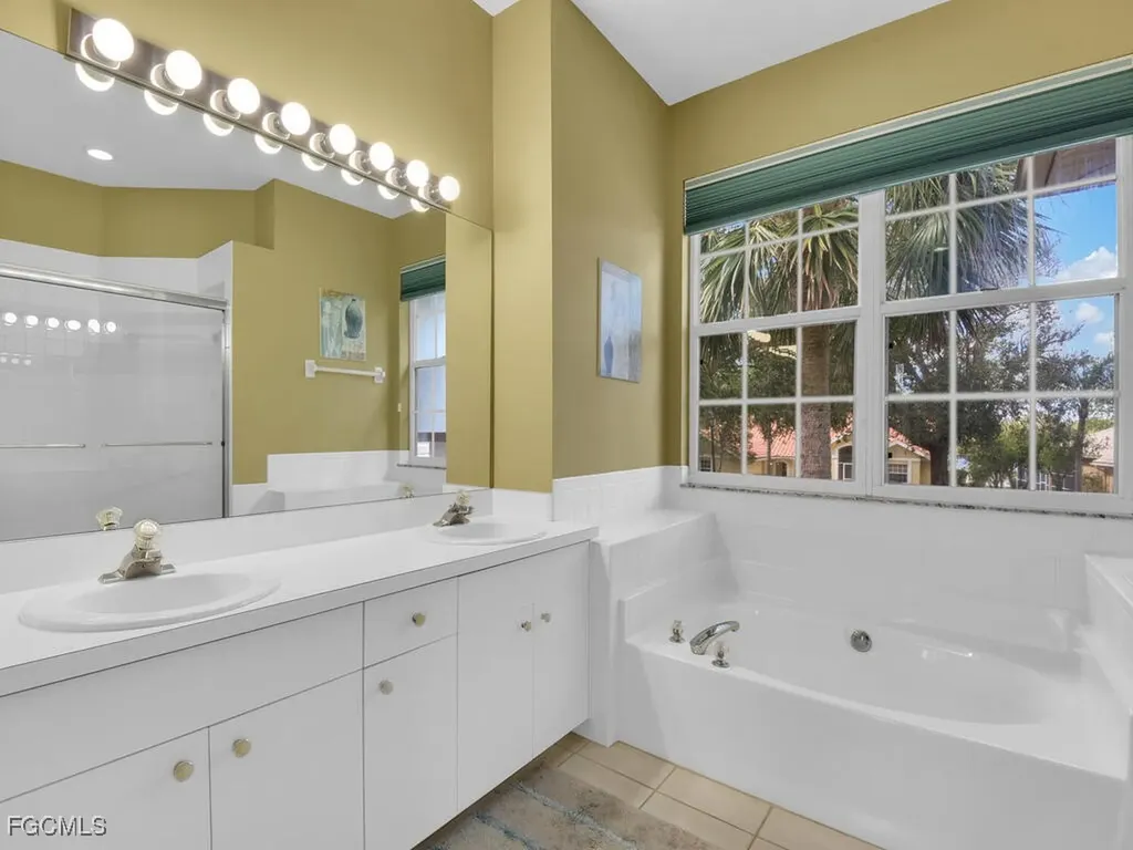 11771 Pinewood Lakes Drive Fort Myers FL 33913