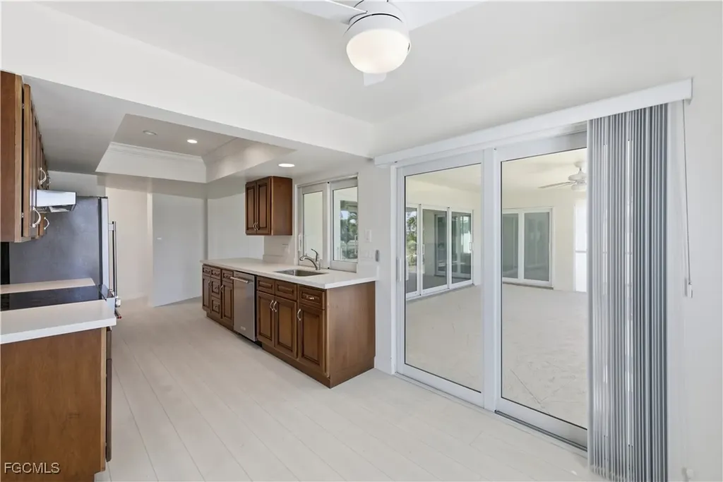 1235 Par View Drive Sanibel FL 33957