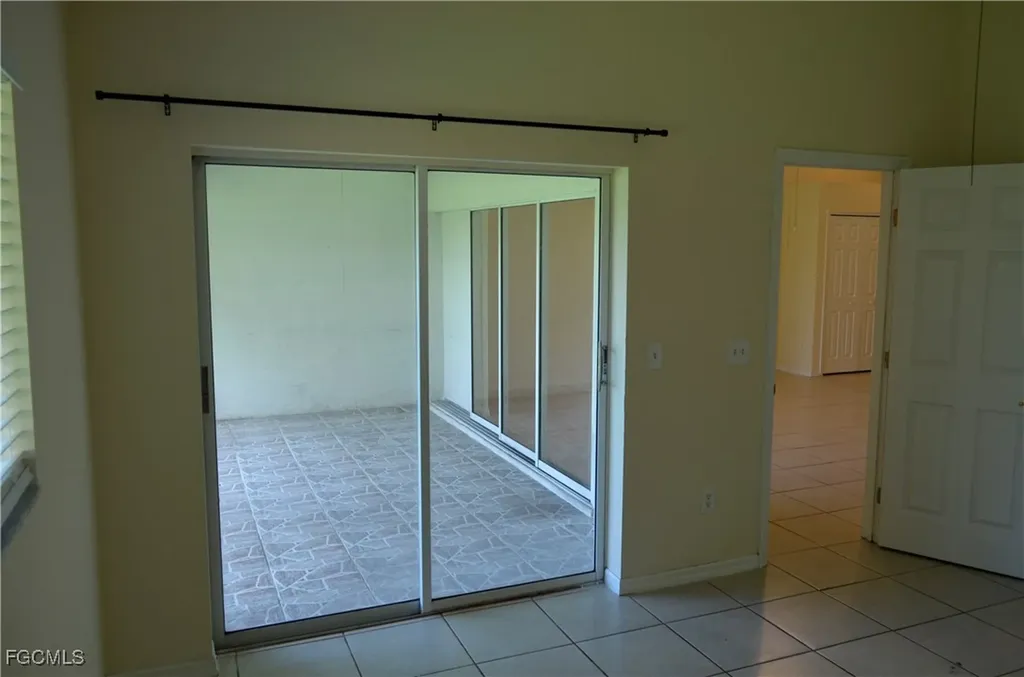 1325 SE 8th Avenue Cape Coral FL 33990