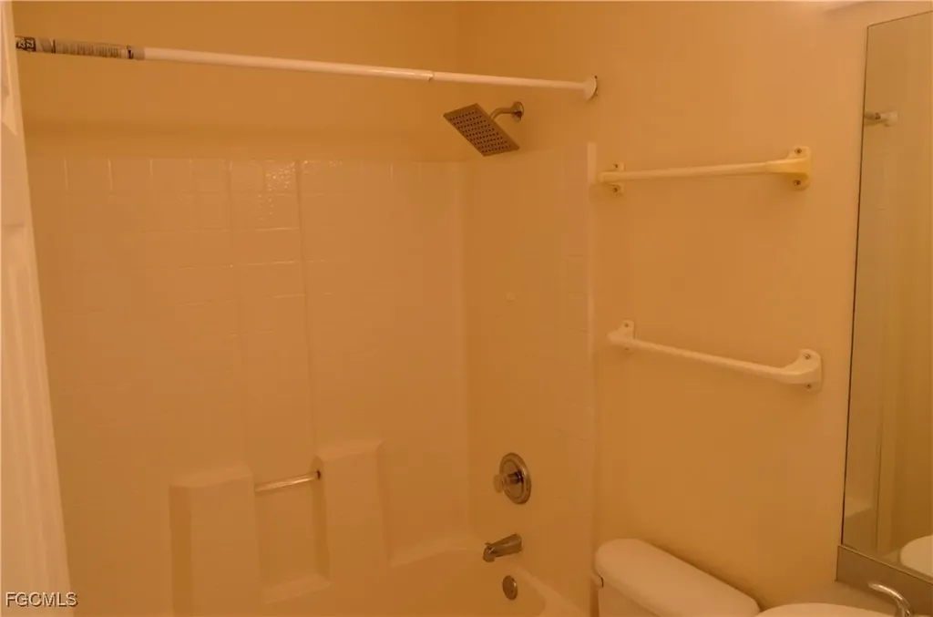 1325 SE 8th Avenue Cape Coral FL 33990
