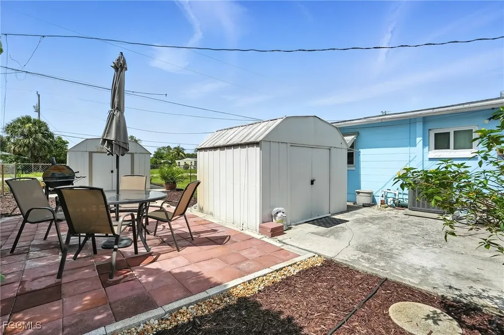 1164 Navajo Avenue Lehigh Acres FL 33974