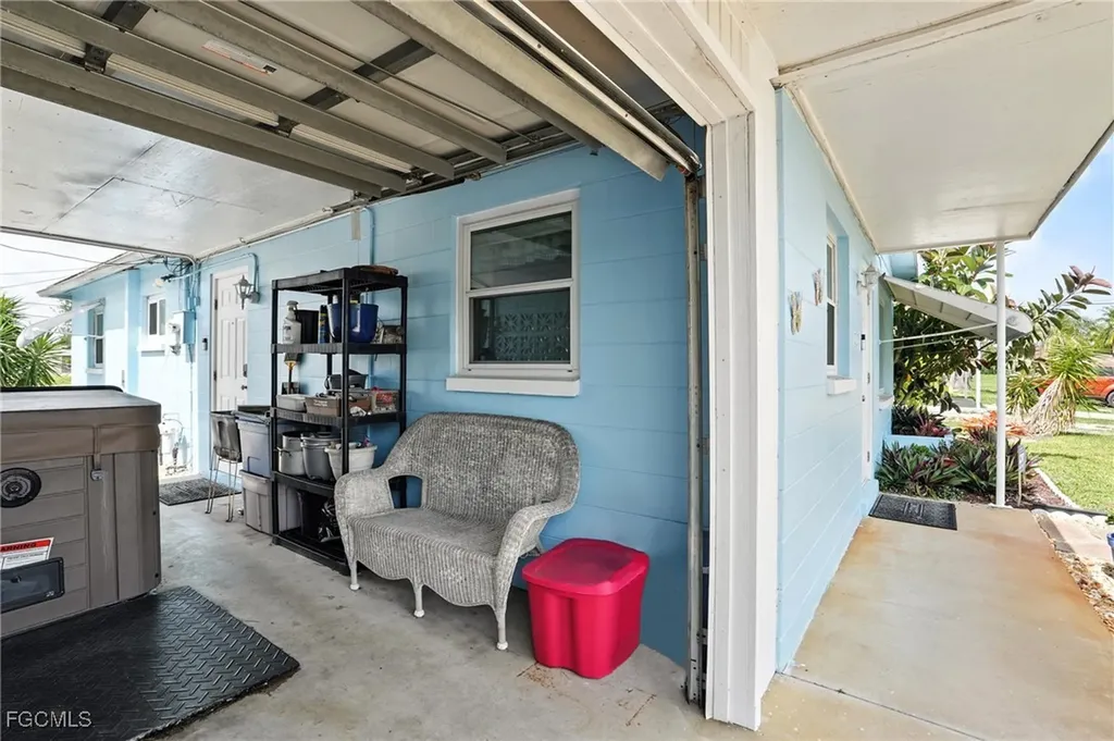 1164 Navajo Avenue Lehigh Acres FL 33974
