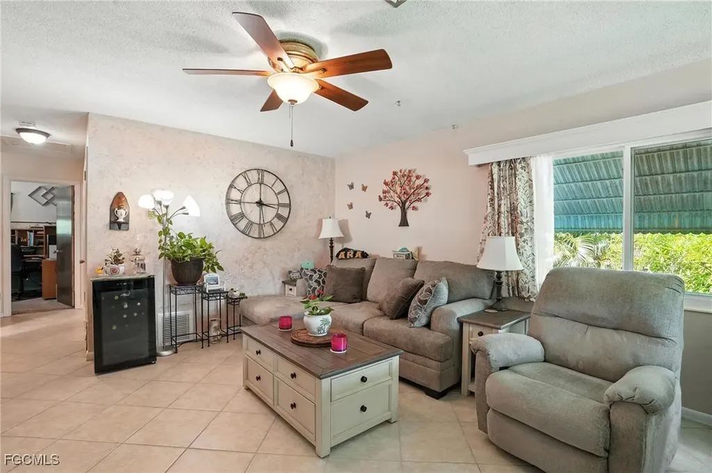 1164 Navajo Avenue Lehigh Acres FL 33974