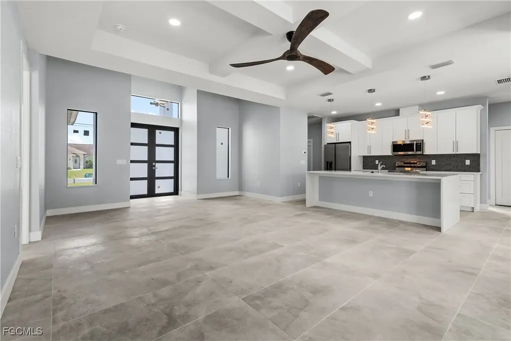 2242 NW 4th Street Cape Coral FL 33993