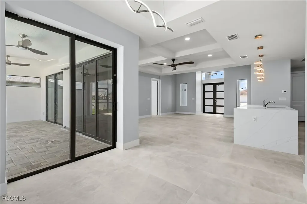 2242 NW 4th Street Cape Coral FL 33993