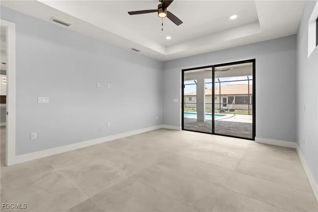 2242 NW 4th Street Cape Coral FL 33993