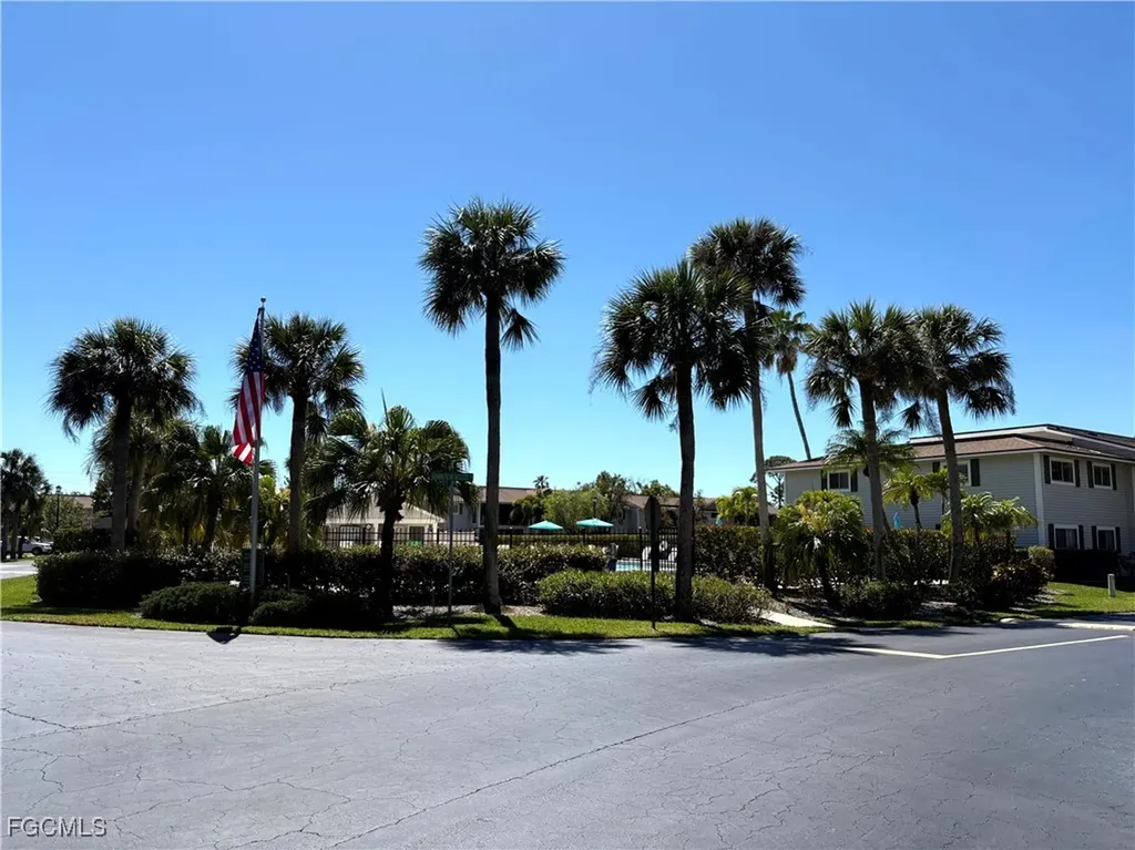 14861 Summerlin Woods Drive Fort Myers FL 33919