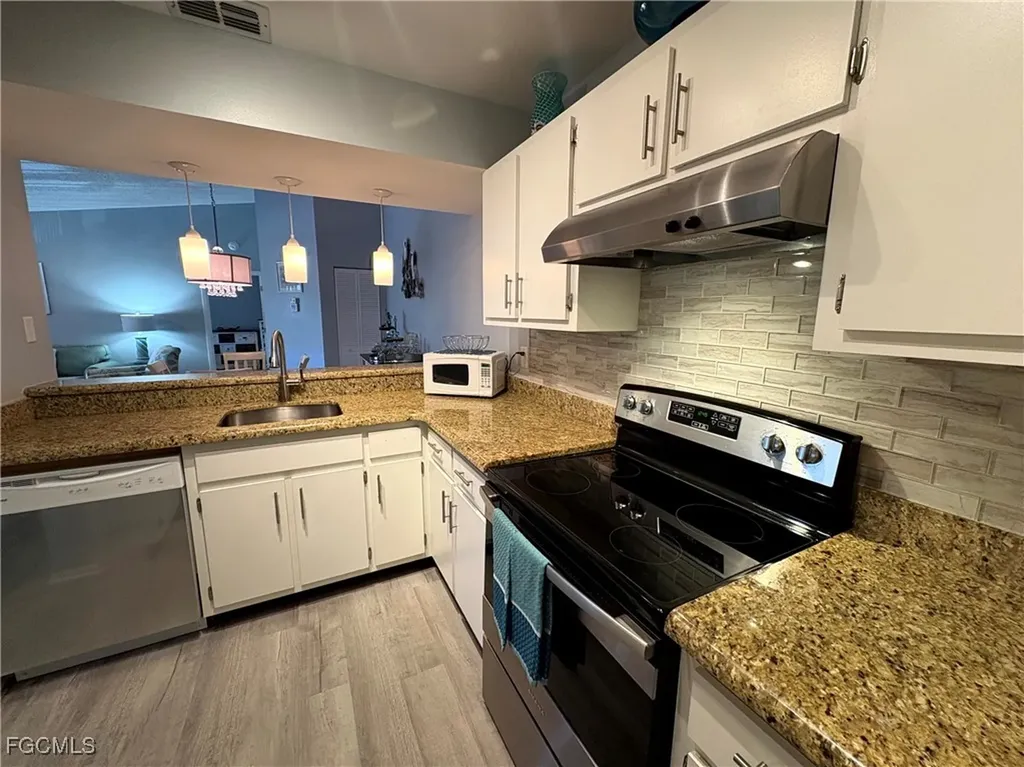 14861 Summerlin Woods Drive Fort Myers FL 33919