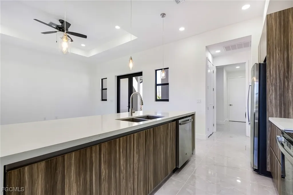 2833 NW 45th Place Cape Coral FL 33993