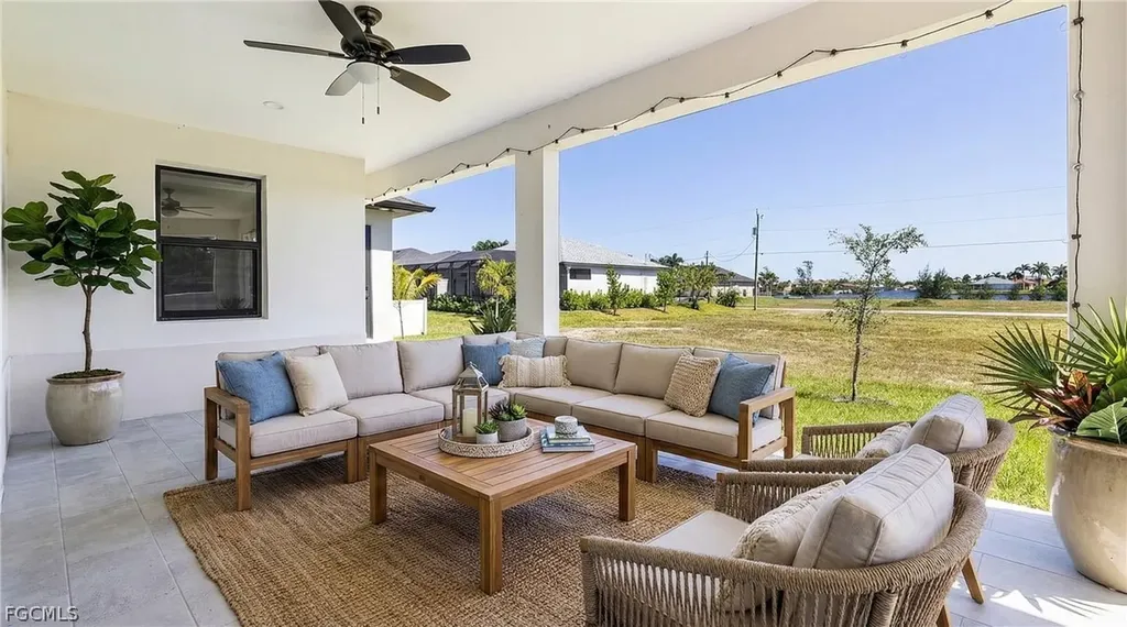 2833 NW 45th Place Cape Coral FL 33993