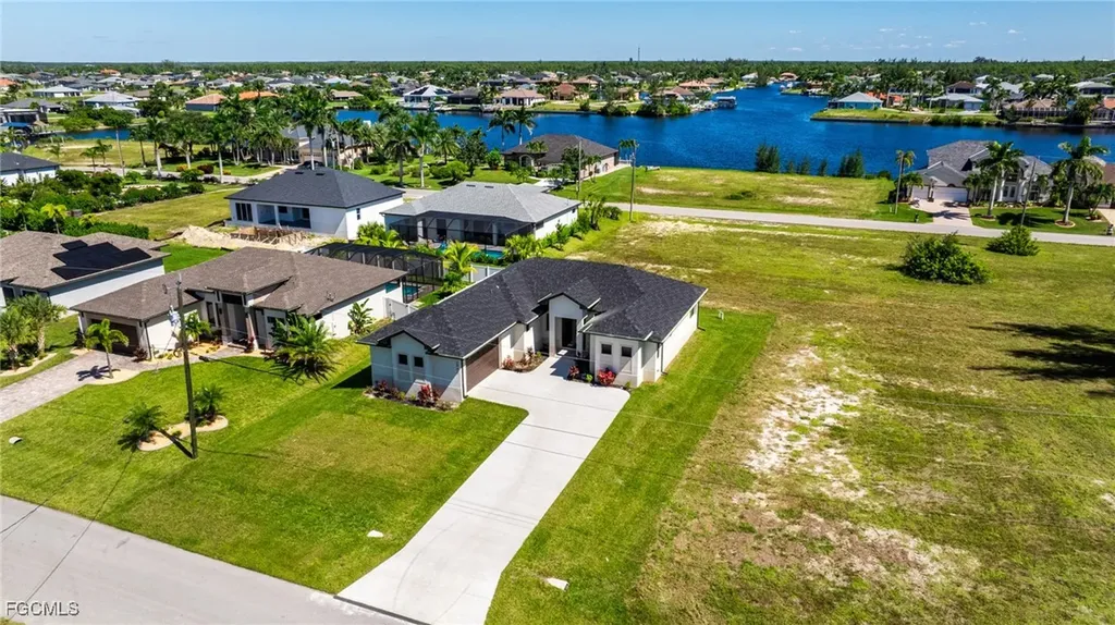 2833 NW 45th Place Cape Coral FL 33993