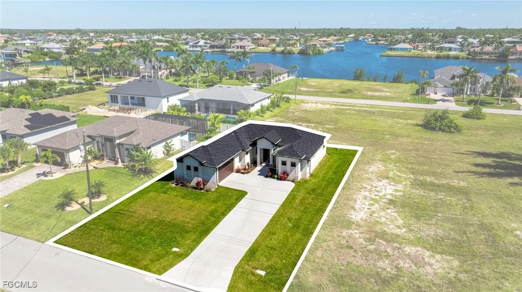 2833 NW 45th Place Cape Coral FL 33993