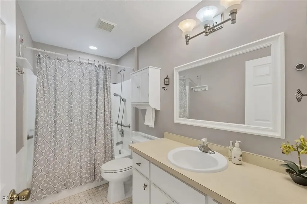 9366 Westminster Avenue Englewood FL 34224