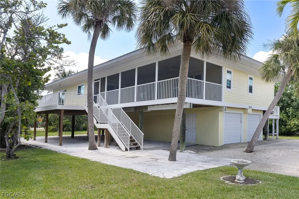 645 Oliva Street Sanibel FL 33957