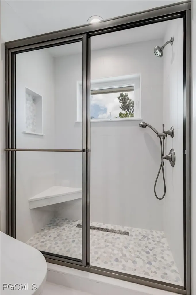 645 Oliva Street Sanibel FL 33957