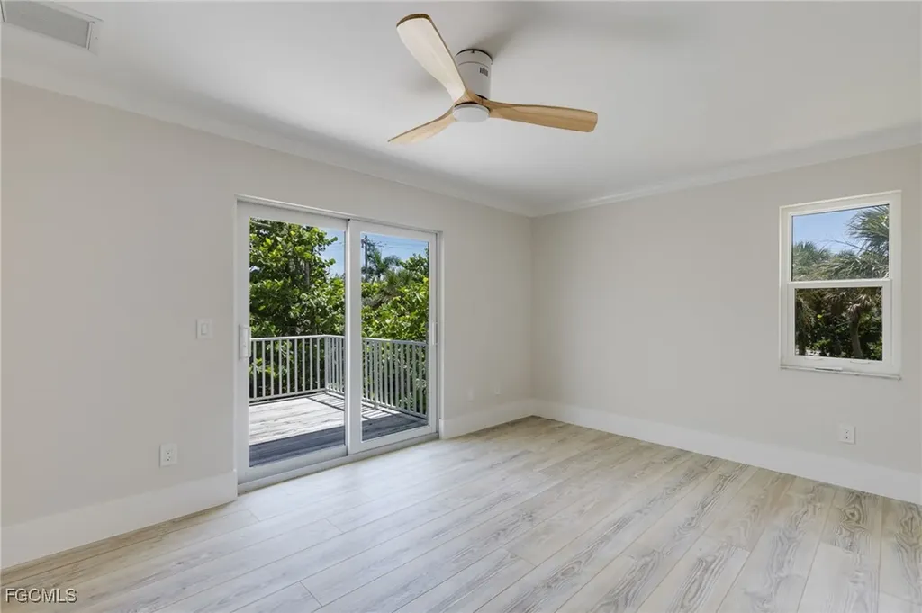 645 Oliva Street Sanibel FL 33957