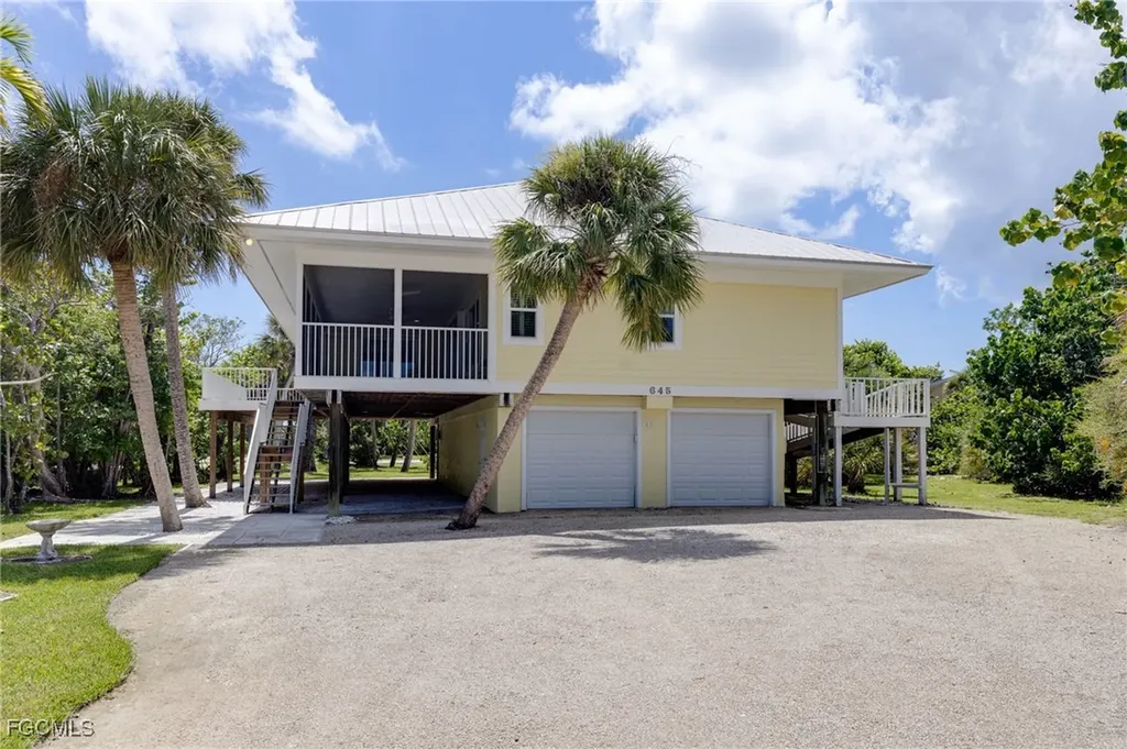 645 Oliva Street Sanibel FL 33957
