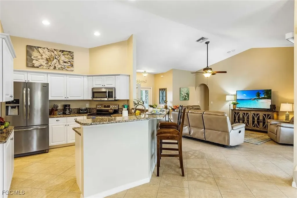 4226 SW 14th Place Cape Coral FL 33914