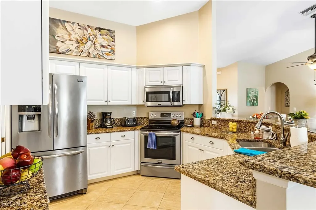 4226 SW 14th Place Cape Coral FL 33914