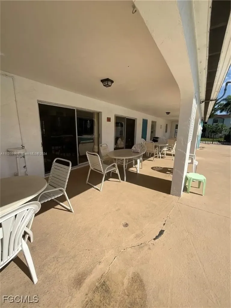 2828 Jackson Street Fort Myers FL 33901
