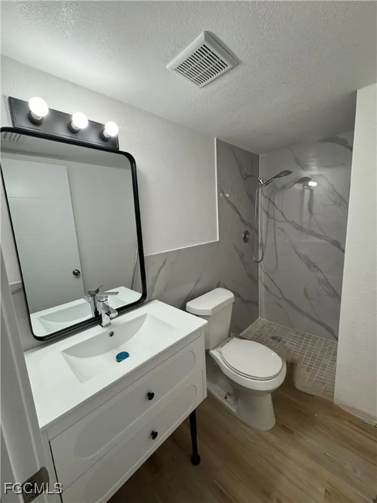 2828 Jackson Street Fort Myers FL 33901