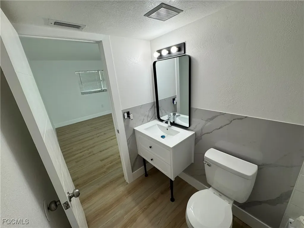 2828 Jackson Street Fort Myers FL 33901