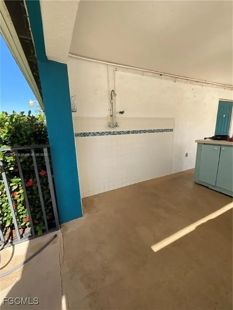 2828 Jackson Street Fort Myers FL 33901