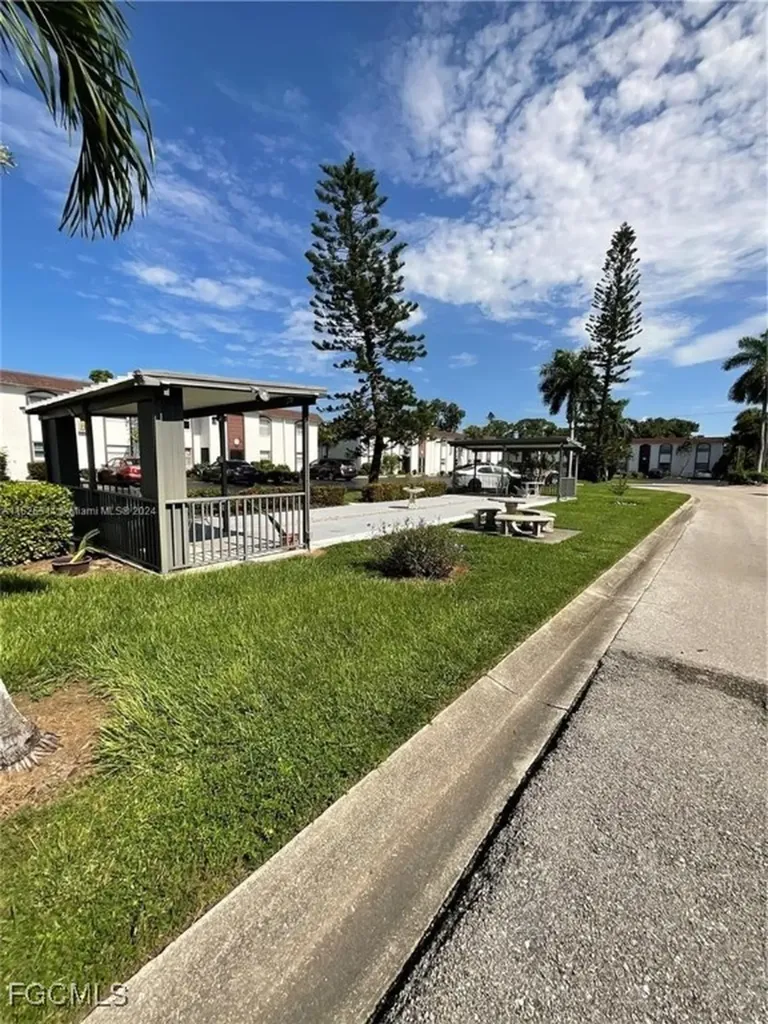 2828 Jackson Street Fort Myers FL 33901
