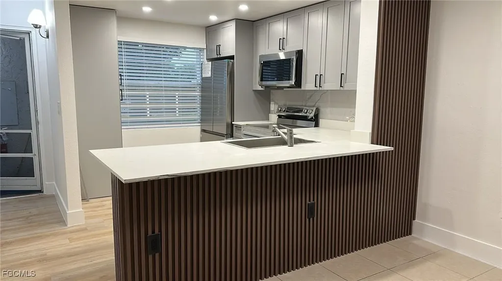 2828 Jackson Street Fort Myers FL 33901